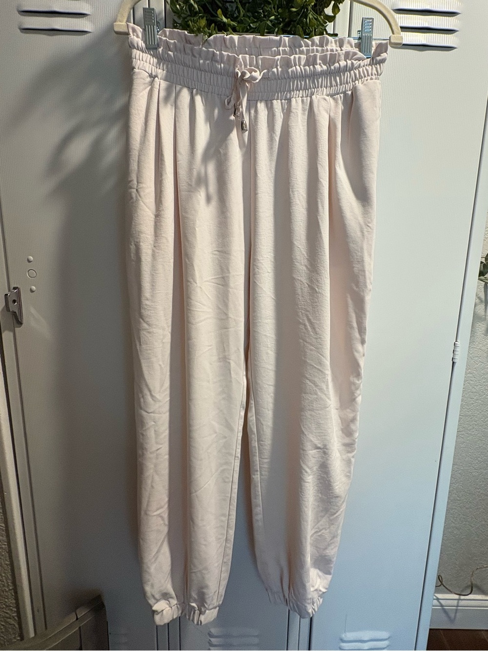 Vici Sz M Trouser Joggers Elastic Waist Closet Staple Perfect for Fall